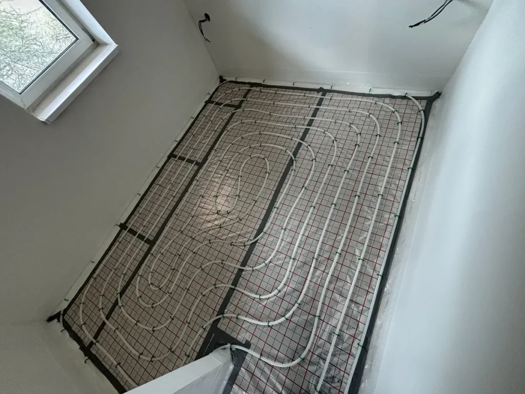 Reference / Podlahové topení
Instalace podlahového topení Morava